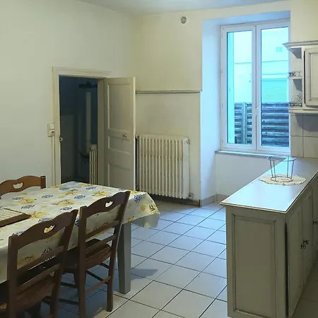 Maison Entiere Centre-Ville 3 Chambres Prázdninový dům Ruffec (Charente)